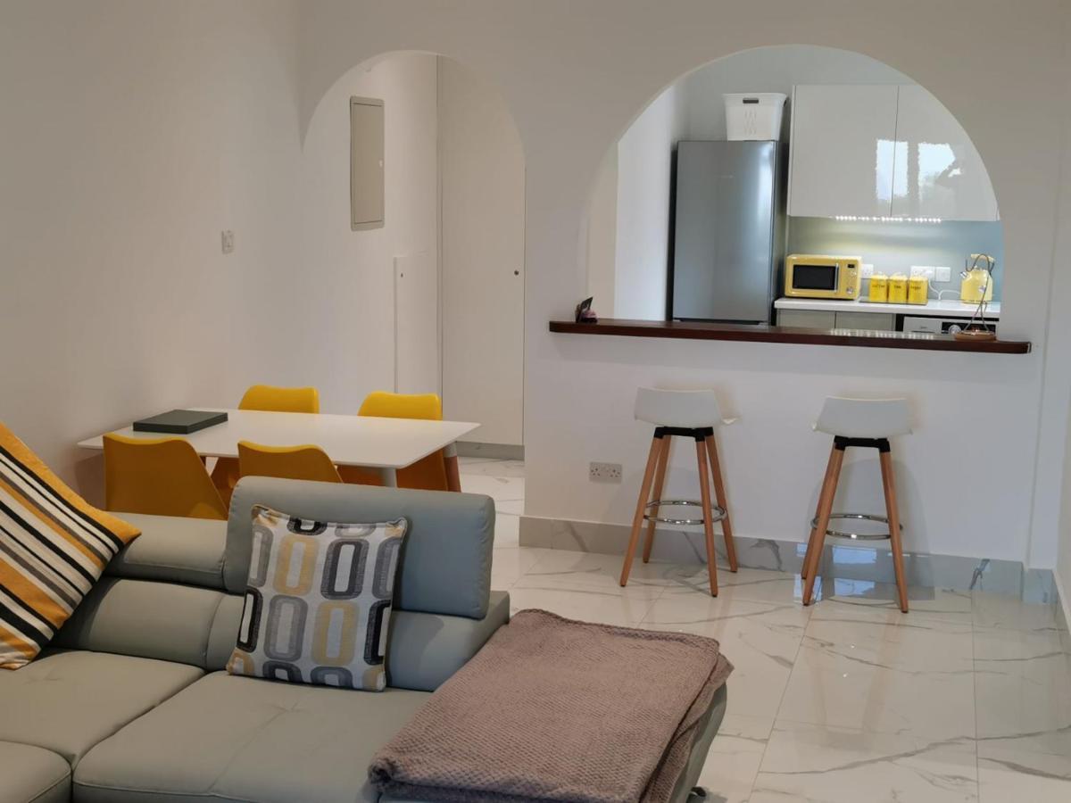 Paphos Gardens Apartment Exterior photo