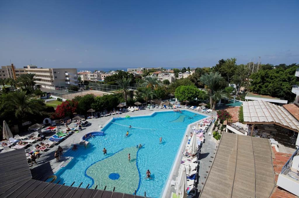 Paphos Gardens Apartment Exterior photo